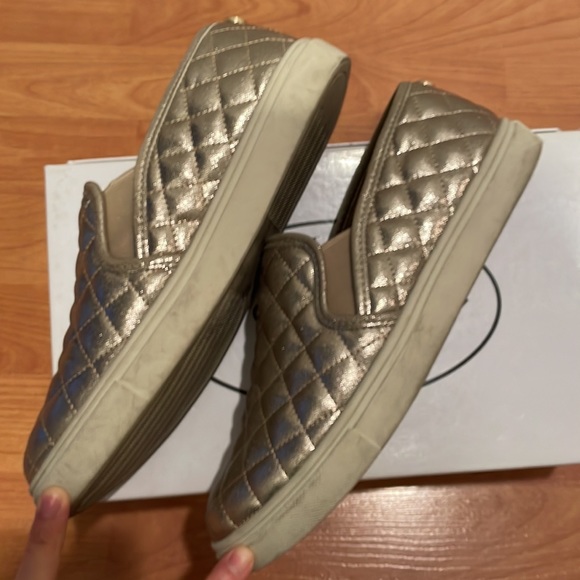 Steve Madden platinum/gold loafers - Picture 6 of 8